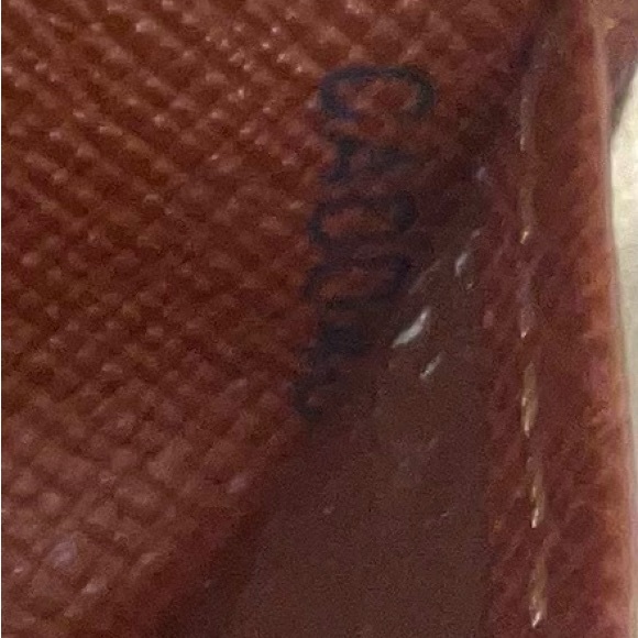 Authentic Louis Vuitton Passport Agenda PM Size ✨ - Picture 9 of 11